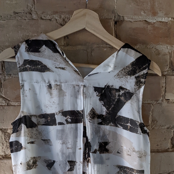 Calvin Klein blouse - Picture 2 of 7